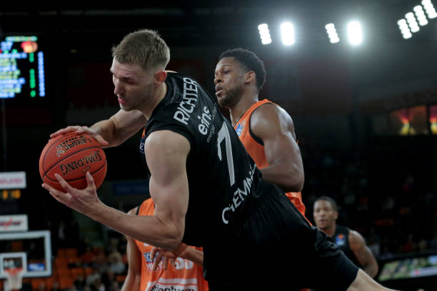 只需说一句 只需说一句