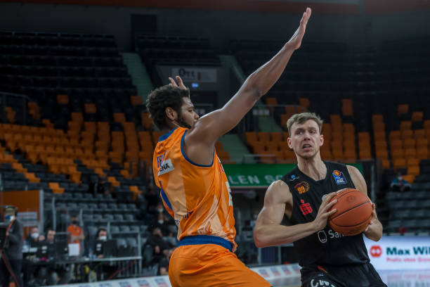 在劣势中寻 在劣势中寻