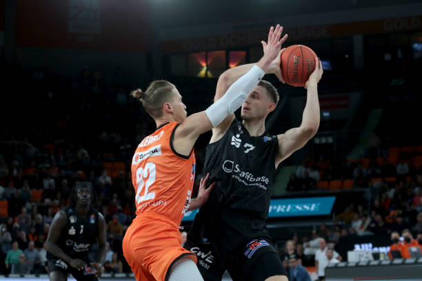 卫费迪南德 卫费迪南德